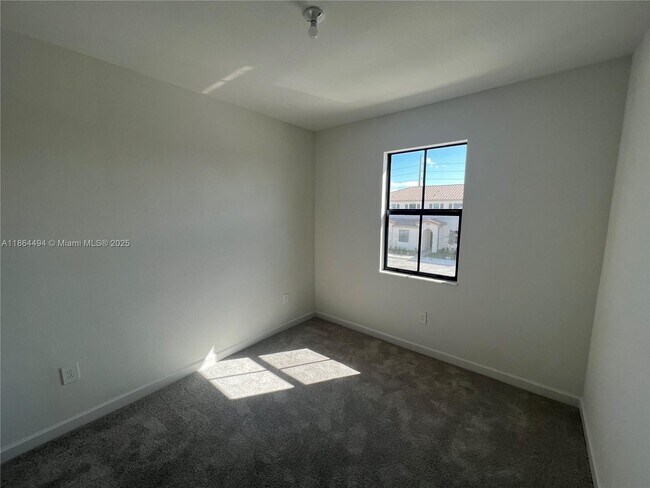 Building Photo - 11779 SW 247th Ter