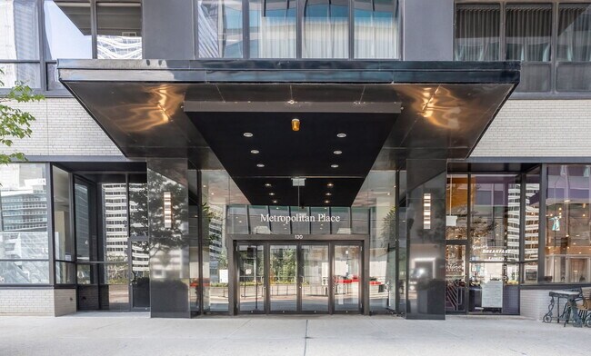 Building Photo - 130 S Canal St