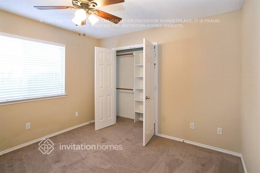 Building Photo - 1427 New Haven Dr