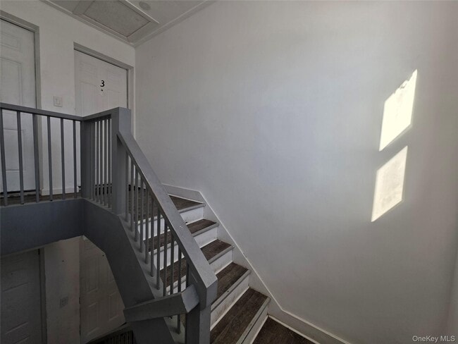 Building Photo - 135 Fullerton Ave