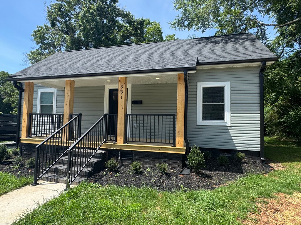 Building Photo - 331 E Lowrance Ave