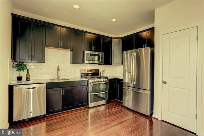 Building Photo - 42346 Alder Forest Terrace