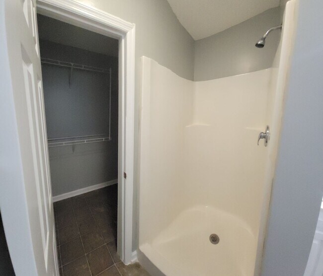 Building Photo - 101 Keyport Ct