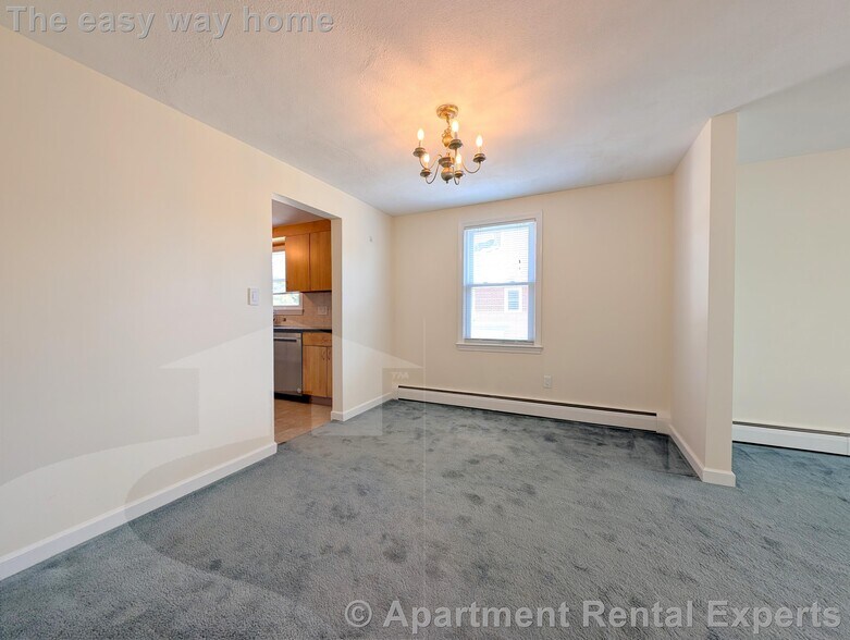 Building Photo - 7 Patrick St