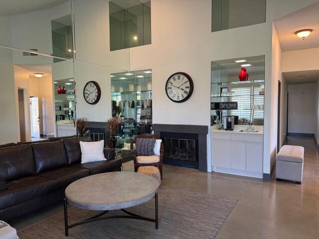 Building Photo - 38540 Lobelia Cir