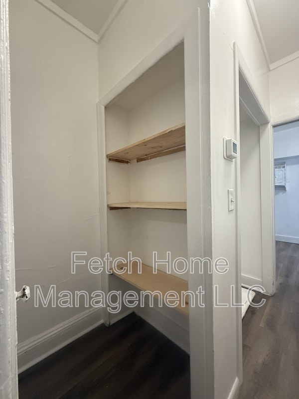 Building Photo - 610 S Pershing Ave