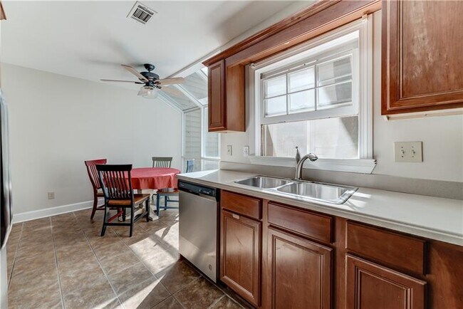 Building Photo - 64 Mt Vernon Cir