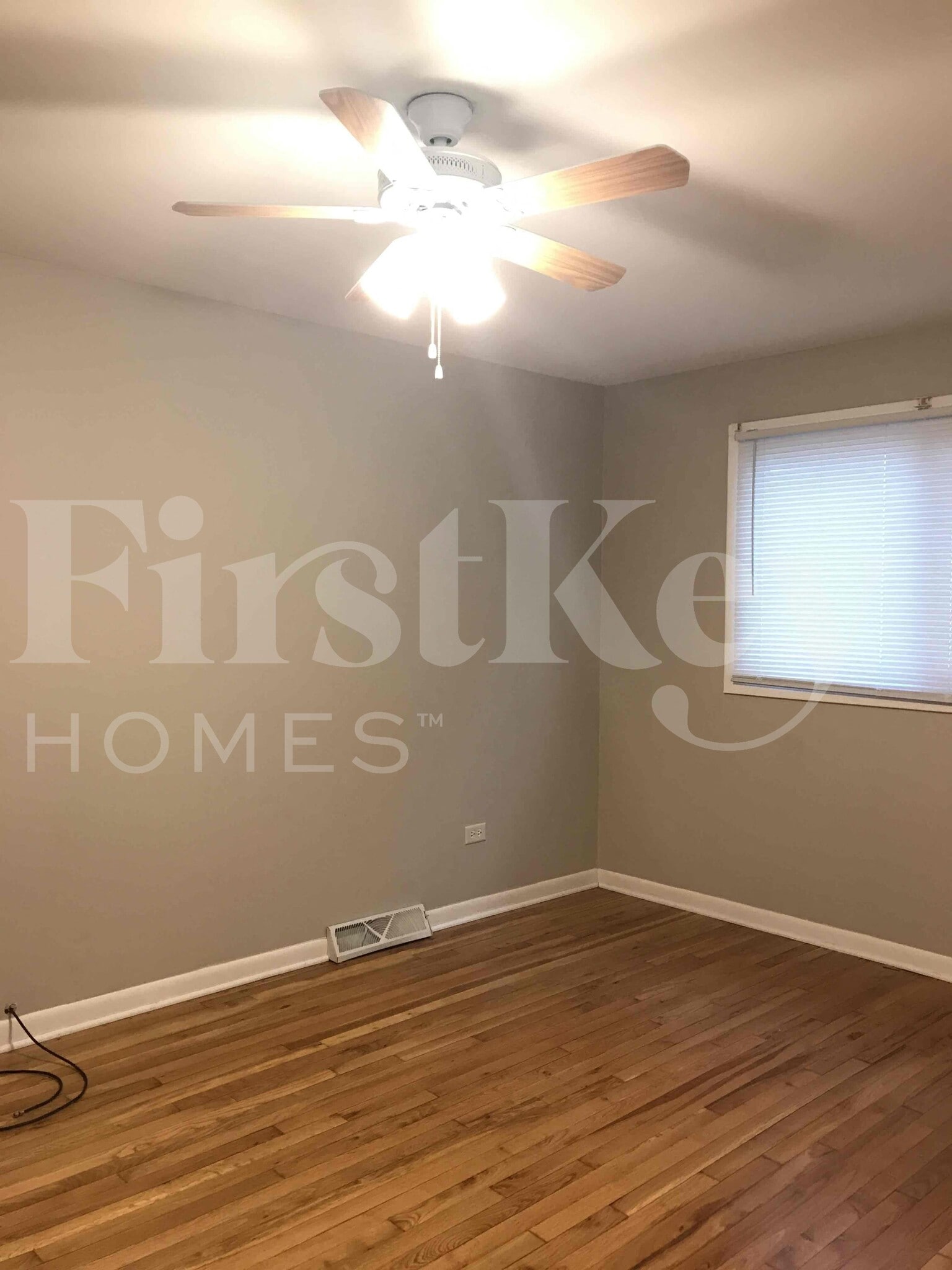 Building Photo - 13329 S Mackinaw Ave