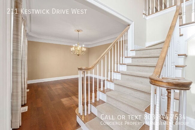 Building Photo - 211 Kestwick Dr W