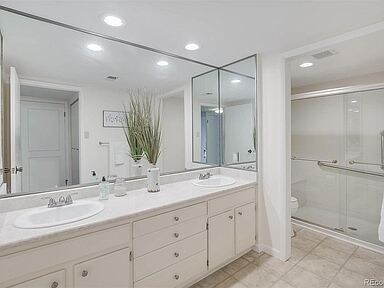 Building Photo - 5751 E Ithaca Pl