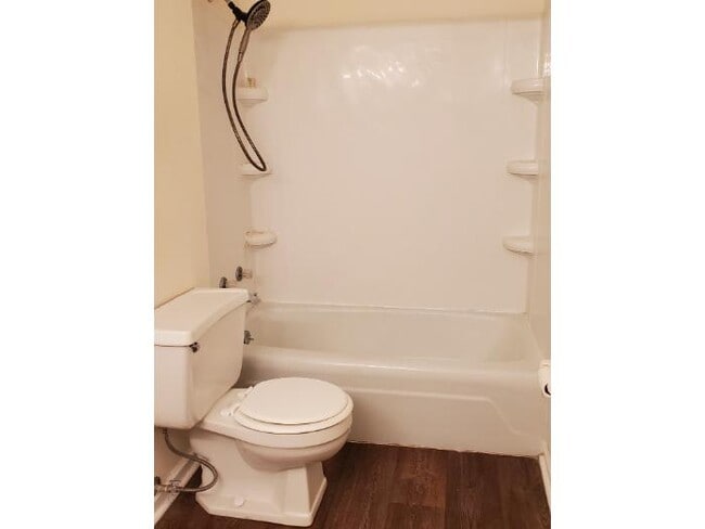 Building Photo - 2006 Columbus Cir