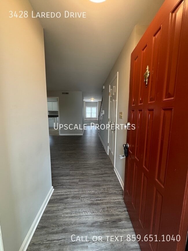 Building Photo - 3428 Laredo Dr