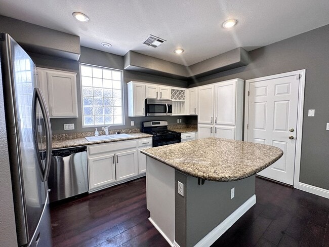 Building Photo - 10076 Bright Charisma Ct