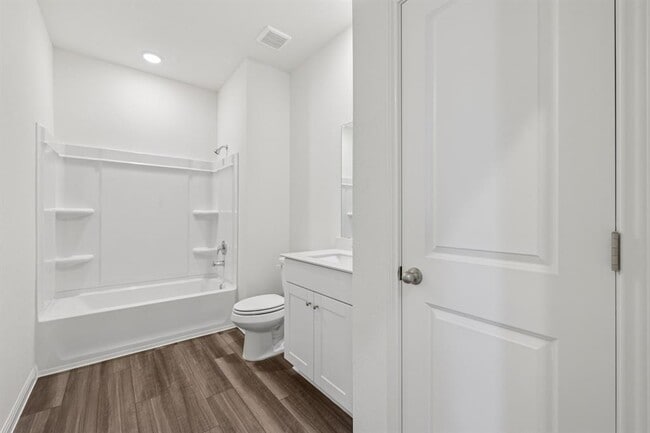 Building Photo - 108 Eleanor Ln