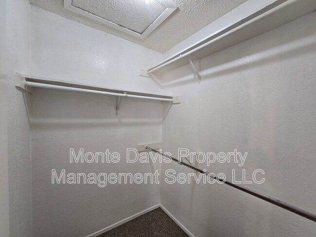 Building Photo - 1713 Cinnamon Path