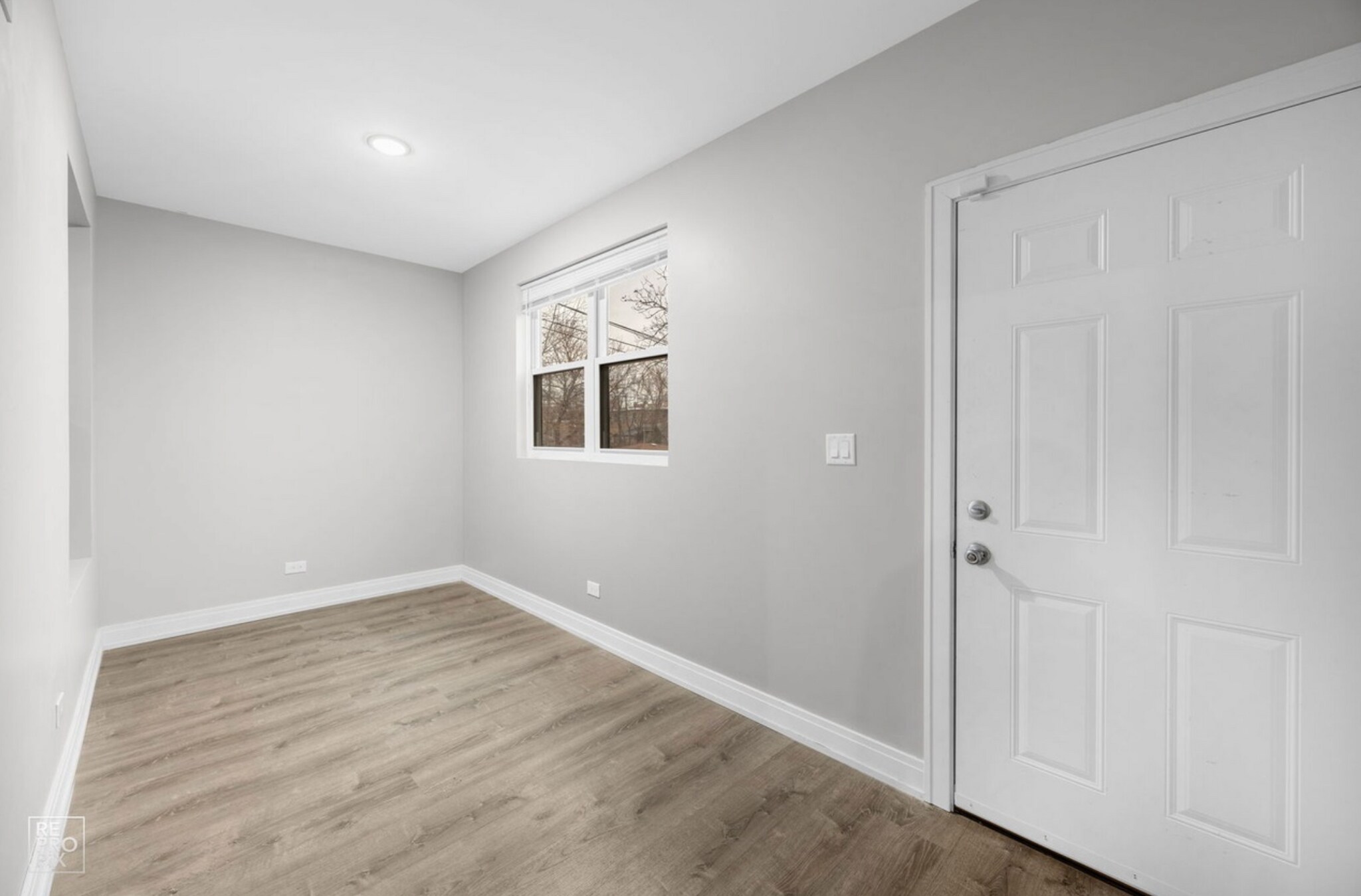 Building Photo - 3251 W Carroll Ave