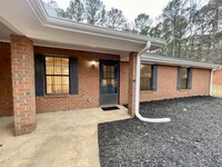 Building Photo - 265 Handley Ct