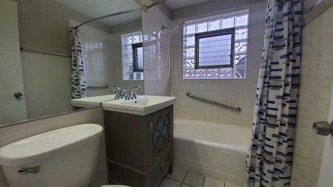 Building Photo - 7740 Harvard St