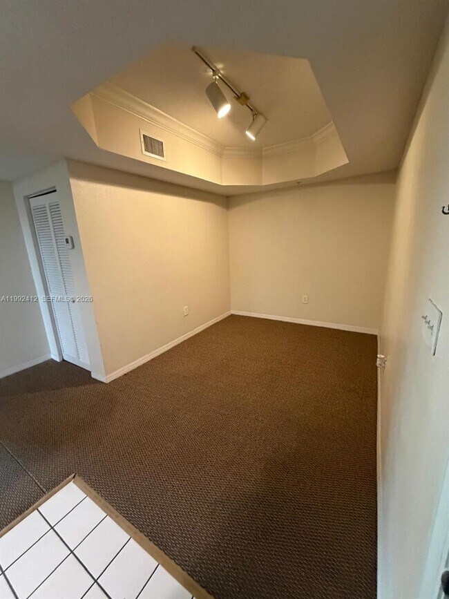 Building Photo - 200 SW 117th Terrace