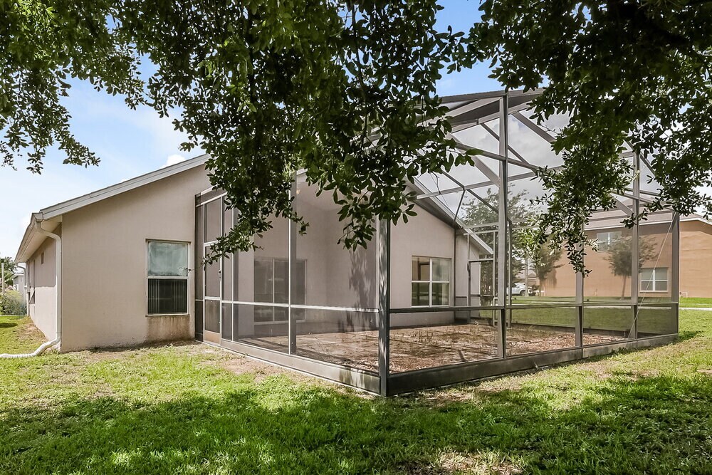Building Photo - 202 Tower View Dr W
