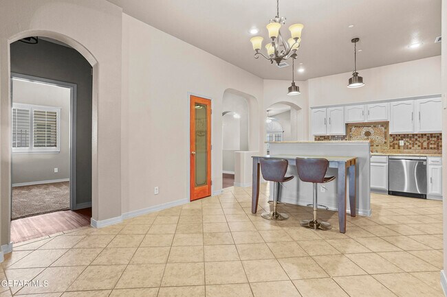 Building Photo - 3236 Sunset Point Dr