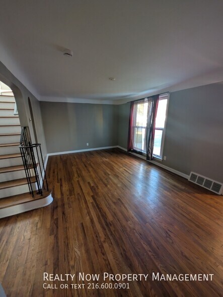 Building Photo - 14804 Rockside Rd