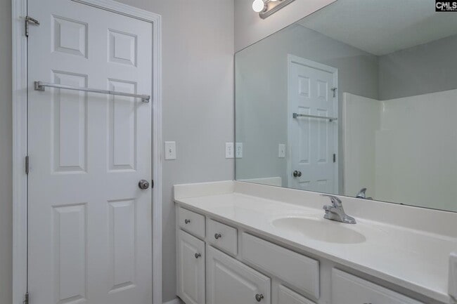 Building Photo - 129 Crickhollow Cir