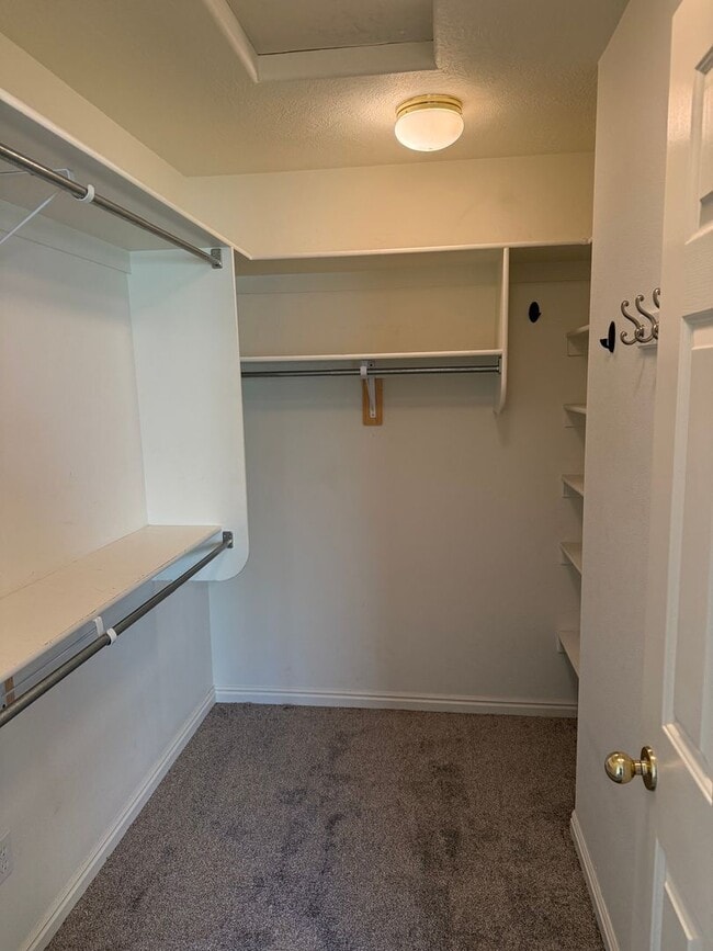 Building Photo - Single-Level Home in St. George with Community Pool, Gym, and More!