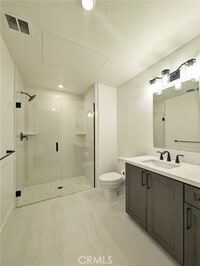 Building Photo - 402 W Grand Ave