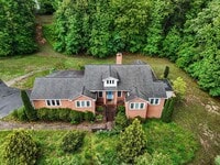 Building Photo - Ultimate Aviation Estate: Luxury 1-Level Living on 5+ Acres Near Downtown Fredericksburg