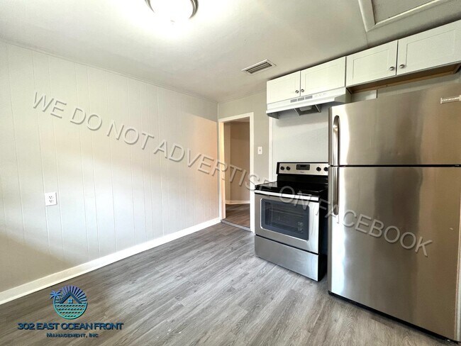 Building Photo - Adorable 3 bedroom / 1 bathroom home now a...