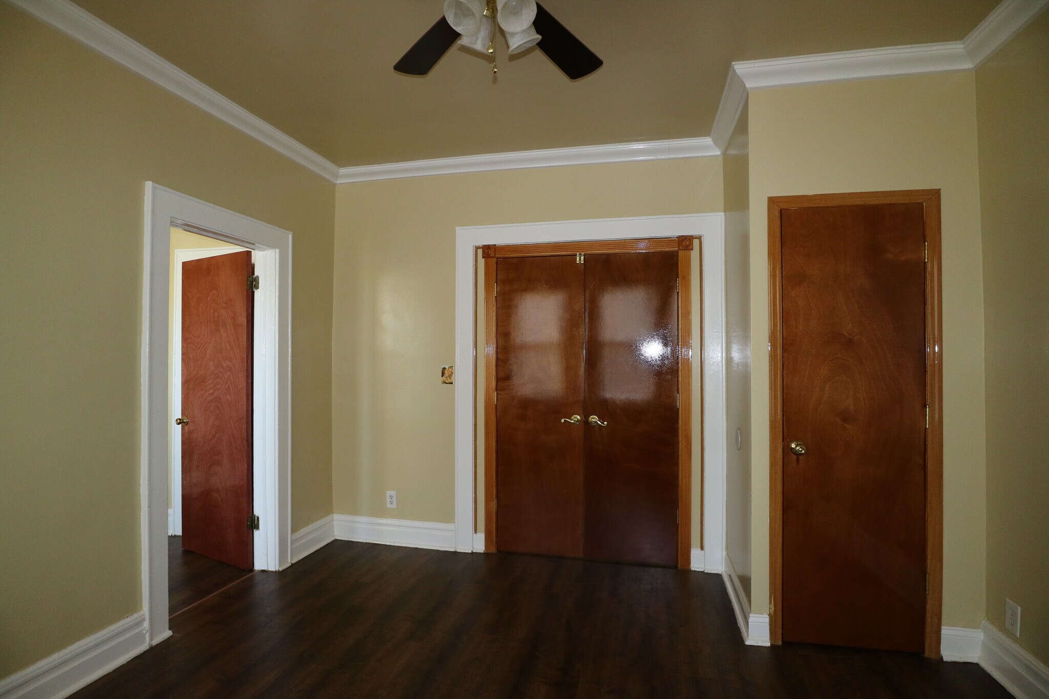 Building Photo - 138 Vermont Ave