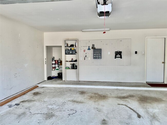 Building Photo - 15434 Bay Tree Landing