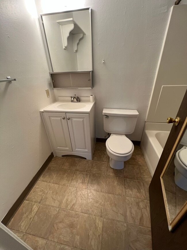 Building Photo - ADJACENT TO NAU: University Meadows-2 Bed/2 Bath Condo $1,900.00