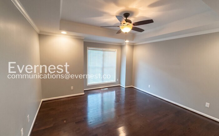Building Photo - 5520 Desoto Cir