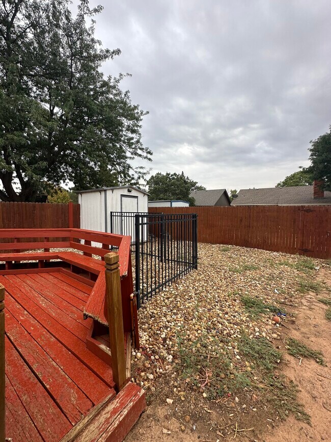 Building Photo - 5701 88th St