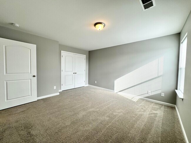 Building Photo - 6093 Arbor Wds Wy