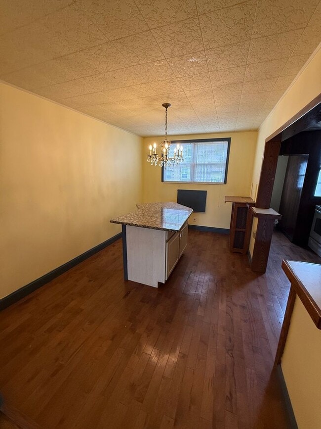 Building Photo - Wonderful Southwest Philadelphia Townhome