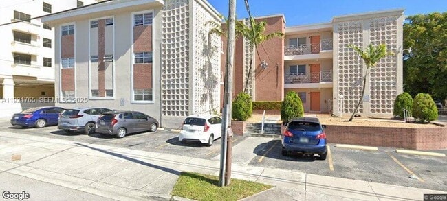 Primary Photo - 141 SW 14th Ave