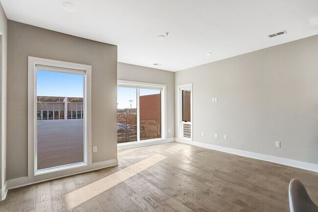 Building Photo - 2812 Georgia Ave NW