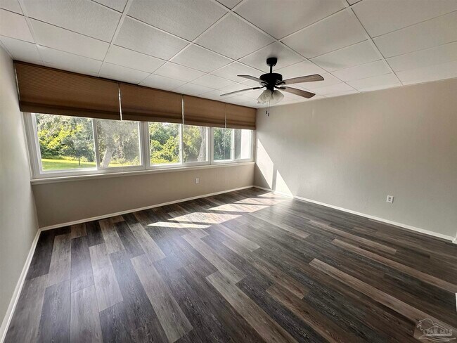Building Photo - 201 Pensacola Beach Rd