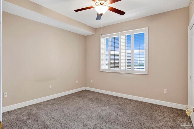 Building Photo - 608 Lost Key Dr