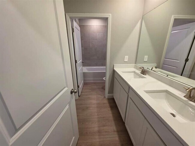 Building Photo - 2212 Sienna Spruce St