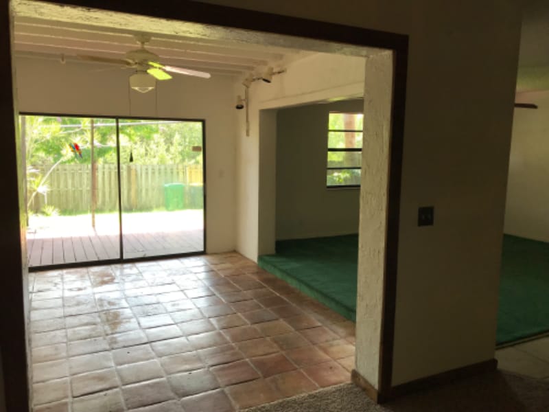 Building Photo - 187 NE 6th Ct