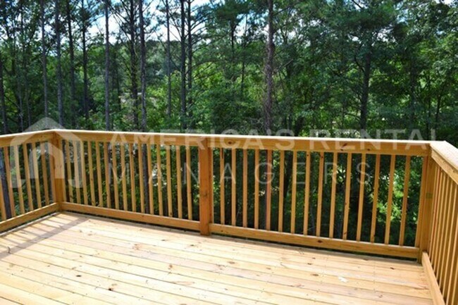Building Photo - 3764 Creek Side Way