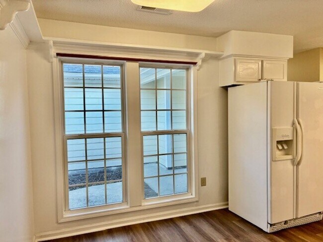 Building Photo - Beautiful 3 bedroom 2 bath home in Northchase