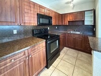 Building Photo - 715 NE 6th St