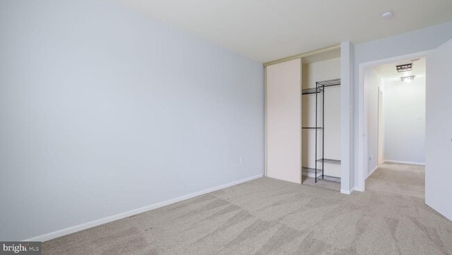 Building Photo - 211 Mews Dr