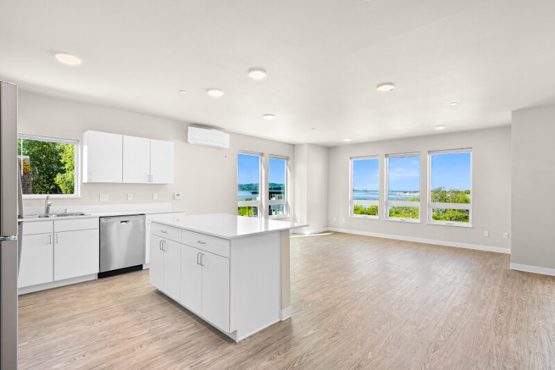 Building Photo - 962 Peace Portal Dr