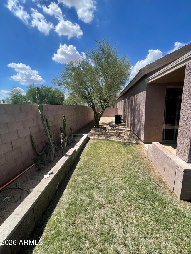 Building Photo - 26201 North 47th Pl